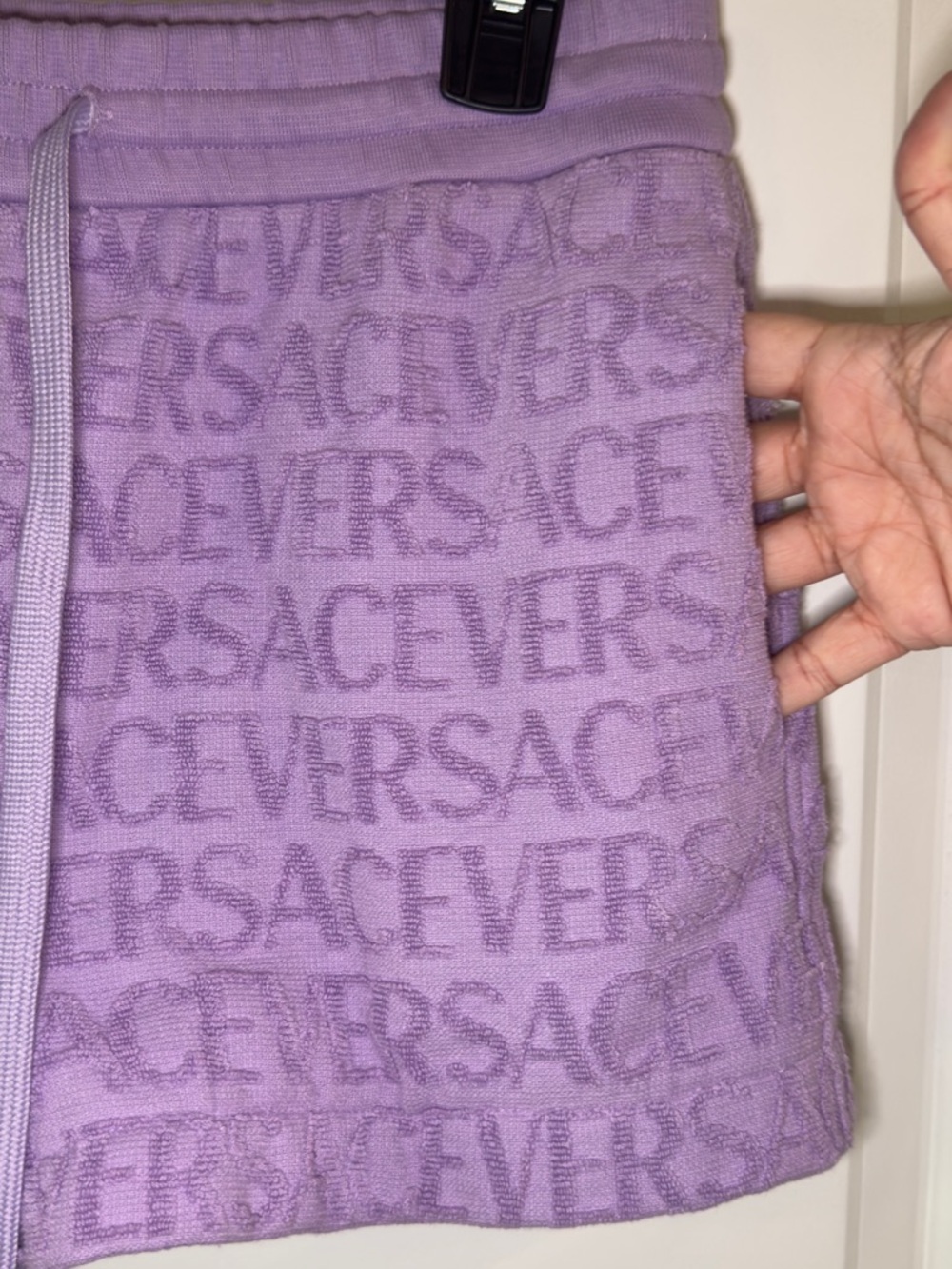 Versace Logo Jacquard Towel Logo Stitched Shorts in Lilac - Picture 6 of 14